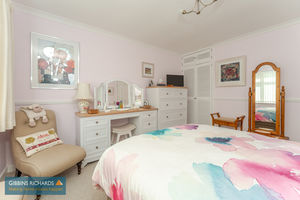 Bedroom- click for photo gallery